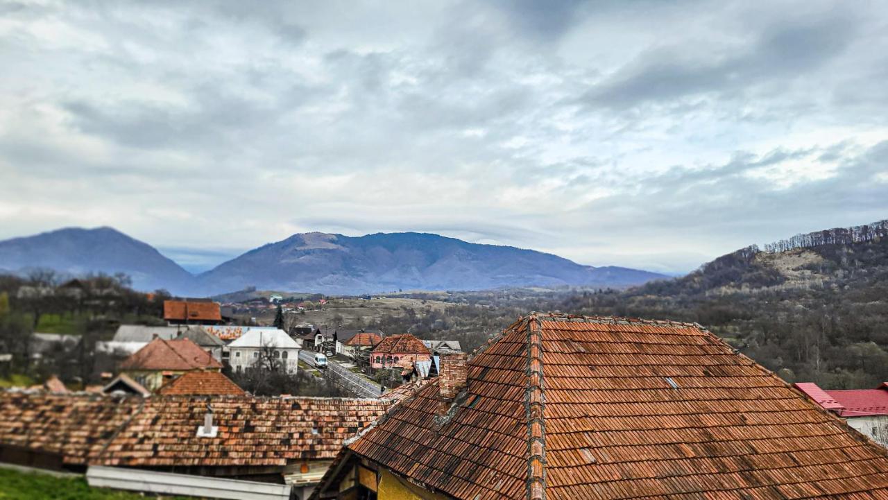 Pensiunea Tesoro Корбени Экстерьер фото